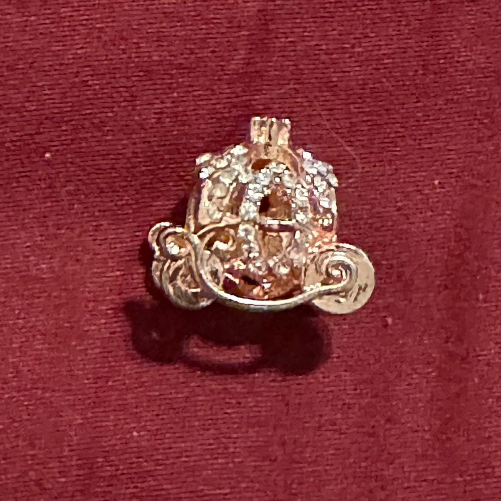 Pandora Cinderella carriage